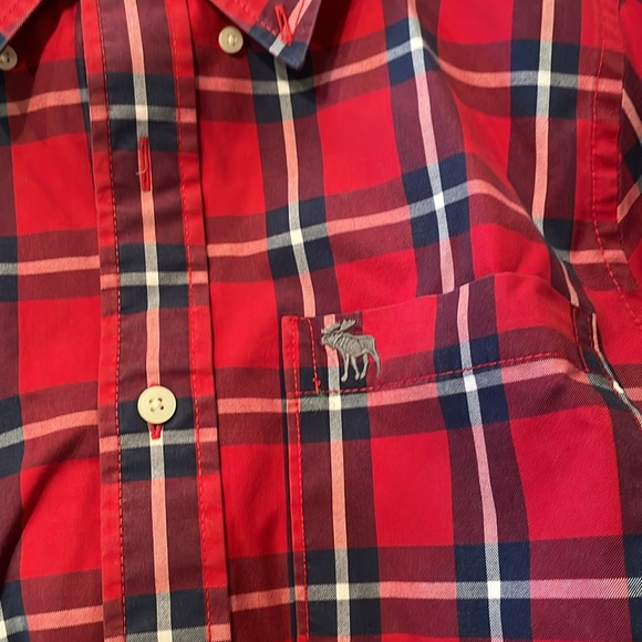 Men's Abercrombie and Fitch red plaid button down shirt, size xxl - Picture 3 of 4